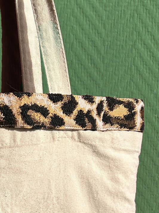 Tamed Tote - Lichte Panter (met platte bodem)