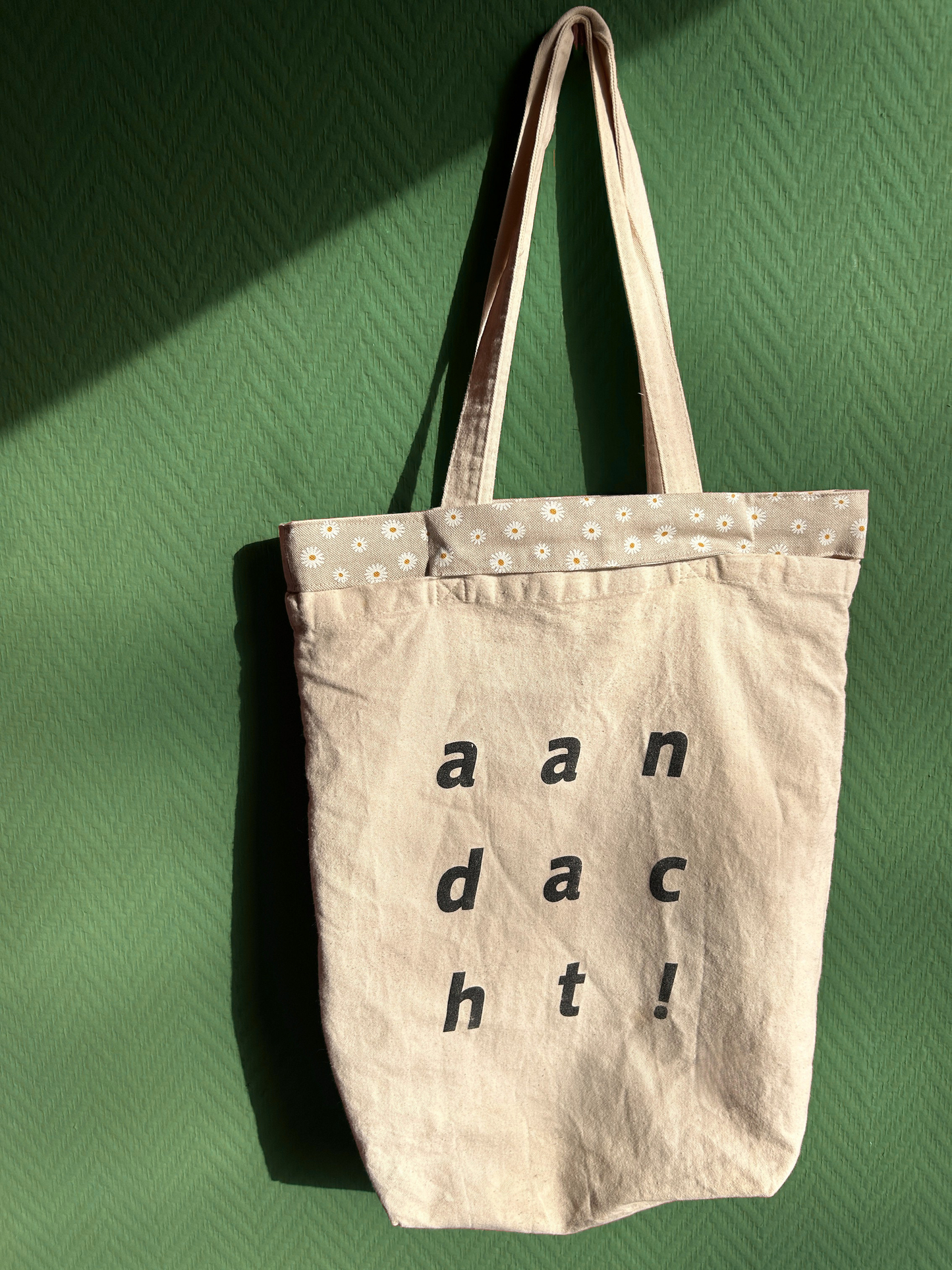 Serene Tote - Madelief (met platte bodem)